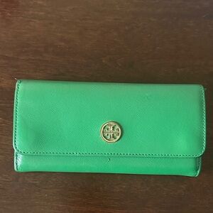 Tory Burch Bright Green Leather Continental Wallet with Gold Logo